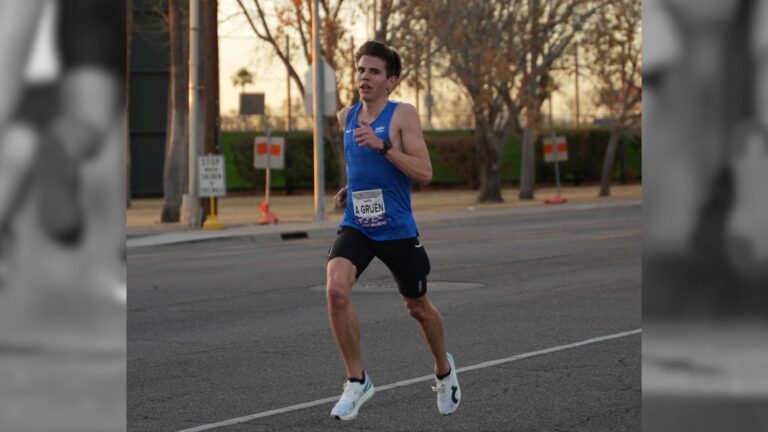 © Race Photos Presented by GFiber / 20250208 Mesa Marathon / Aaron Gruen